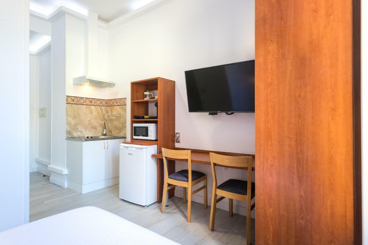 Estudios Ramon Llull Dénia Extérieur photo